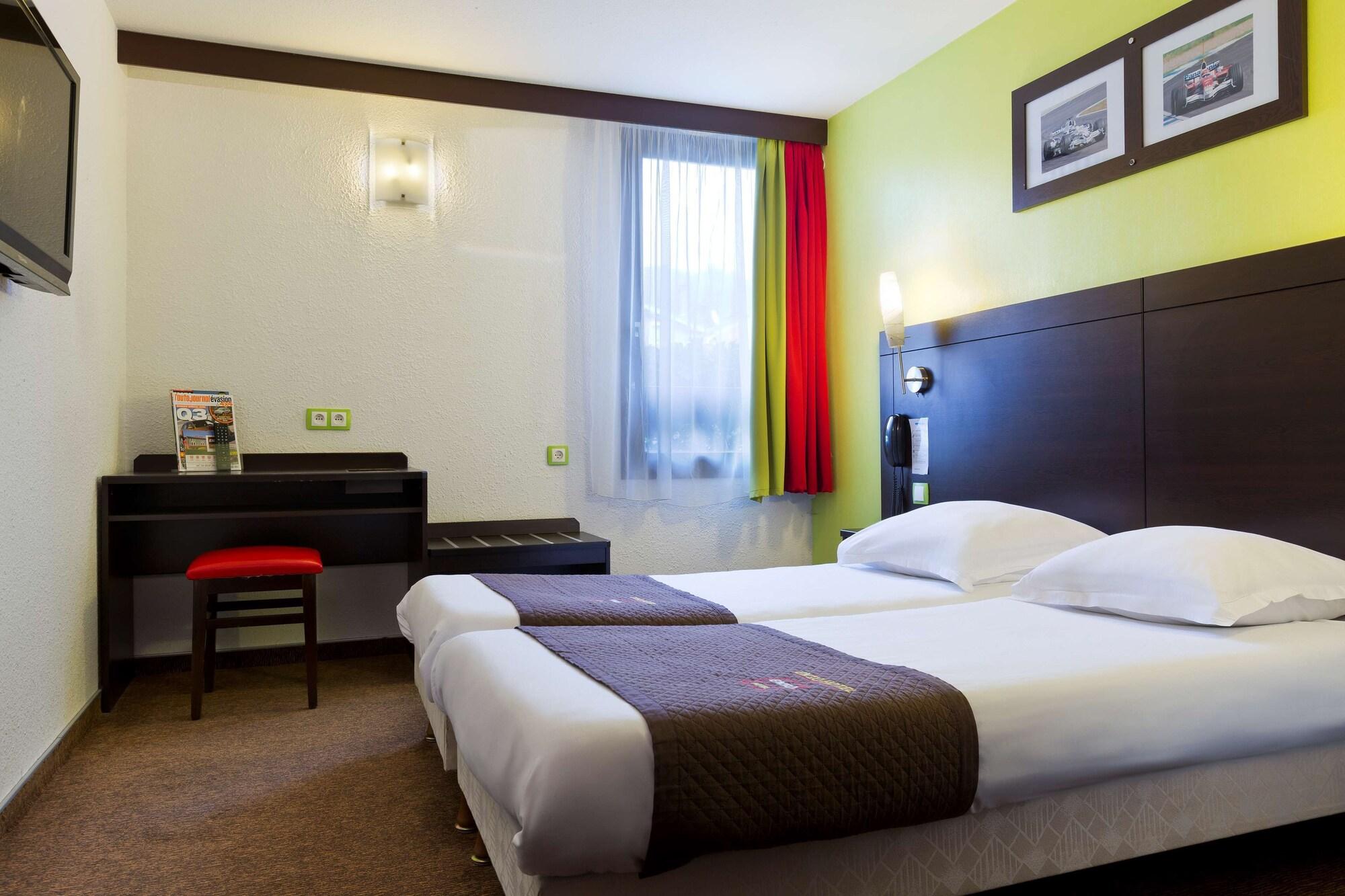Enzo Hotels Pont-A-Mousson By Kyriad Direct Екстер'єр фото