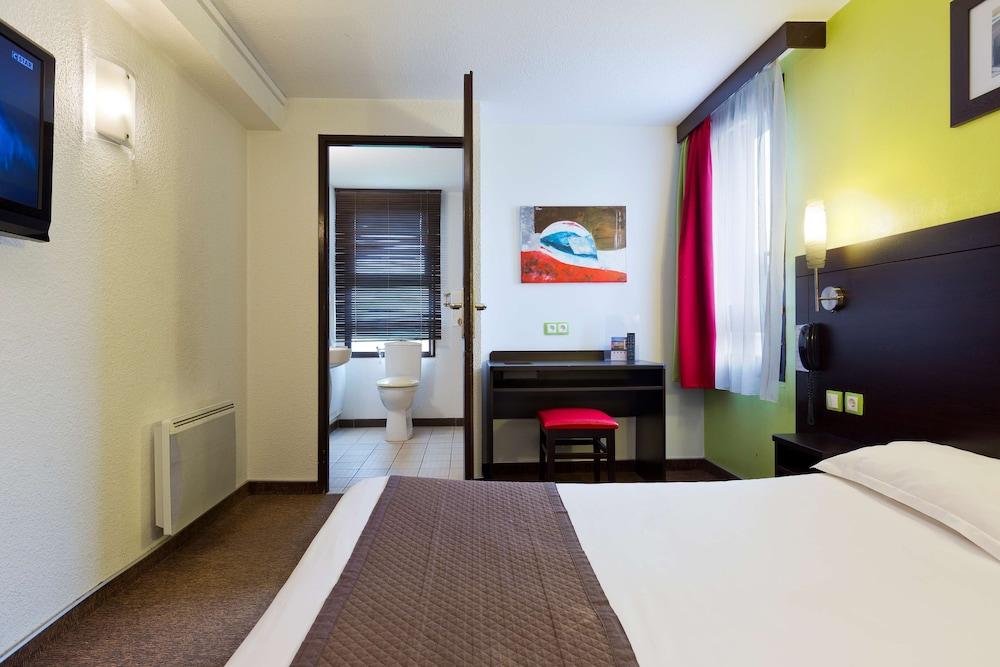 Enzo Hotels Pont-A-Mousson By Kyriad Direct Екстер'єр фото